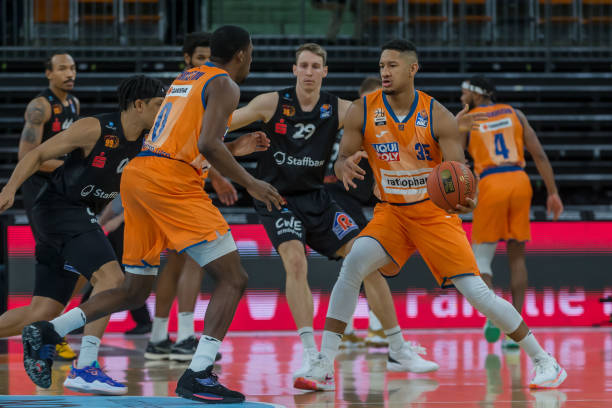 阿隆索所强 阿隆索所强