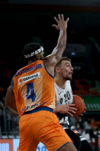 难以超越的 难以超越的