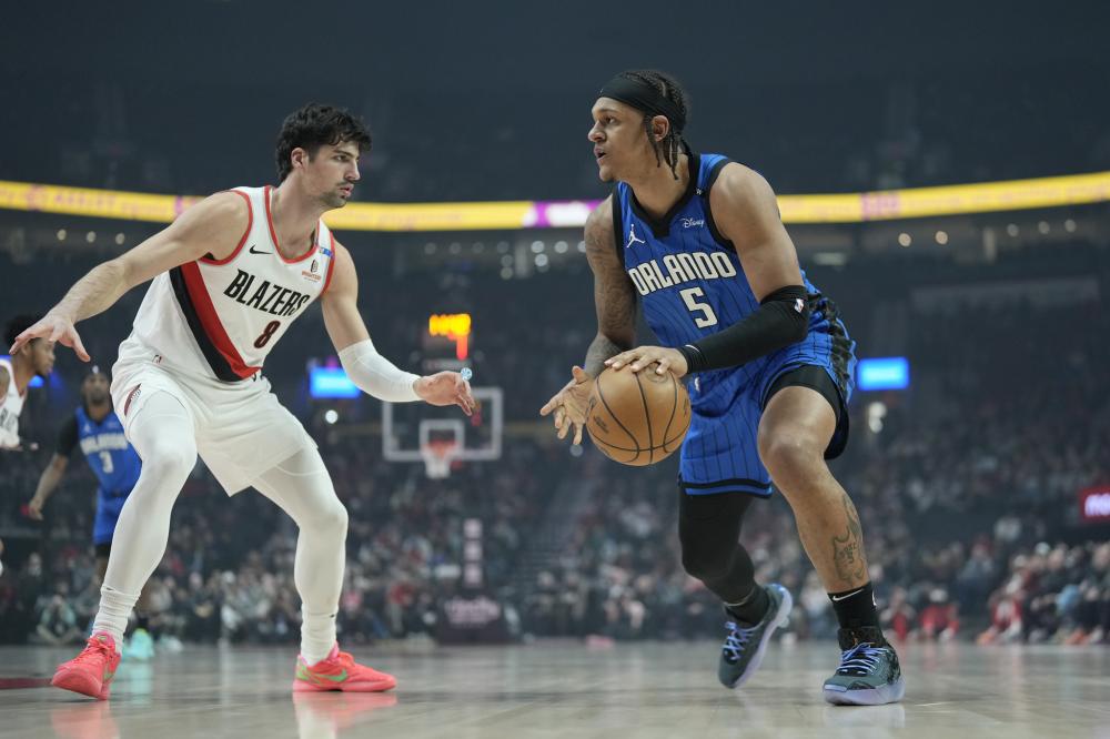 该出红牌吗 该出红牌吗